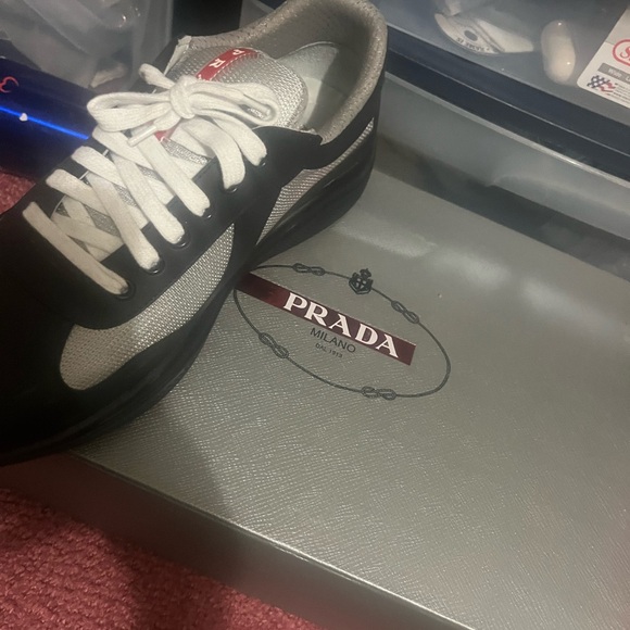prada size 9.5 - Picture 2 of 3